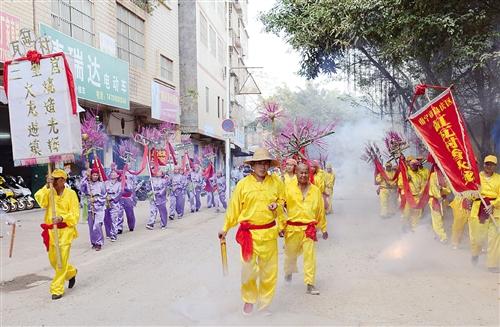 最新幼兒舞蹈歡樂好日子展現歡樂氛圍